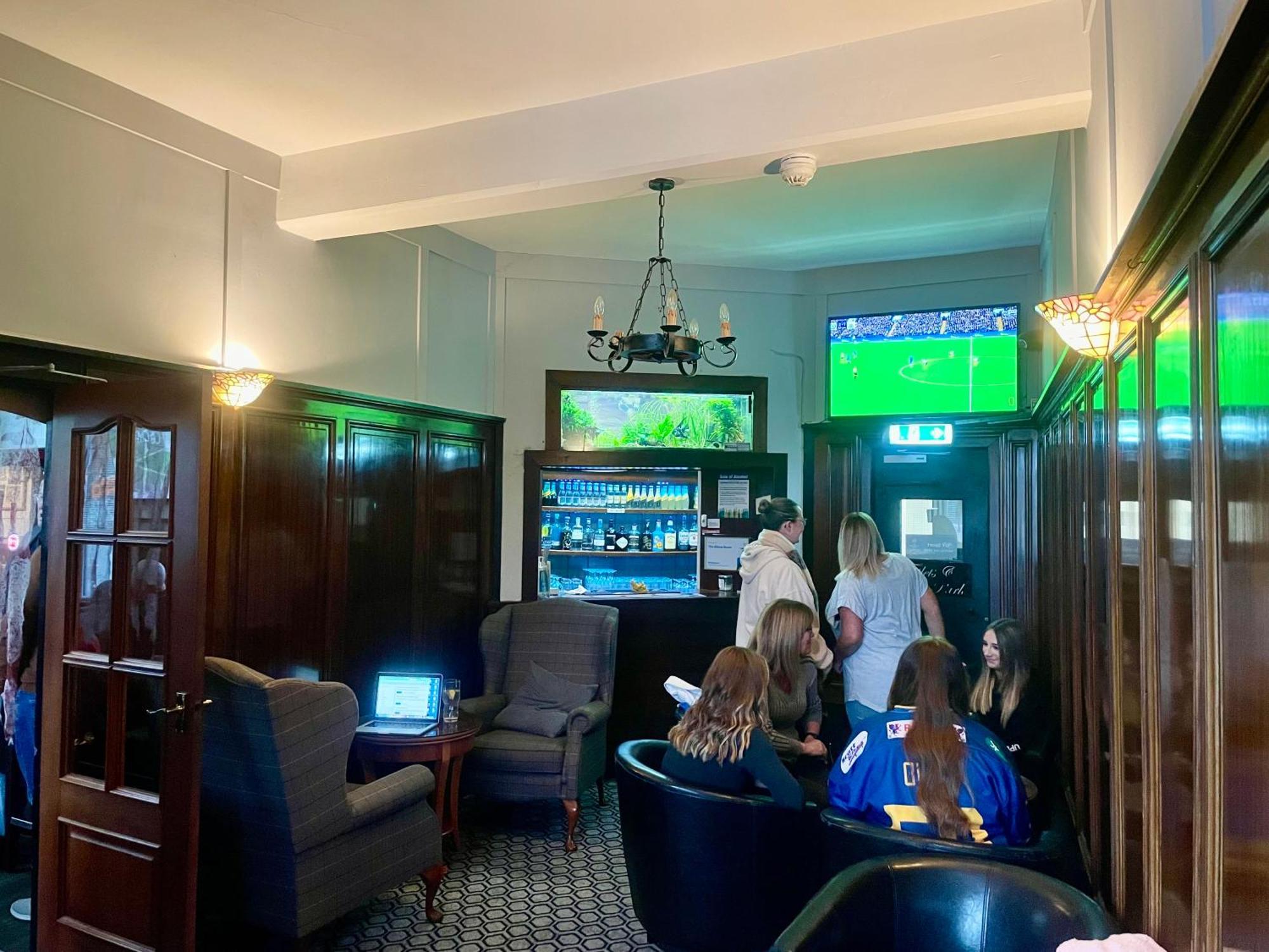 The Elbow Room Kirkcaldy Exteriér fotografie
