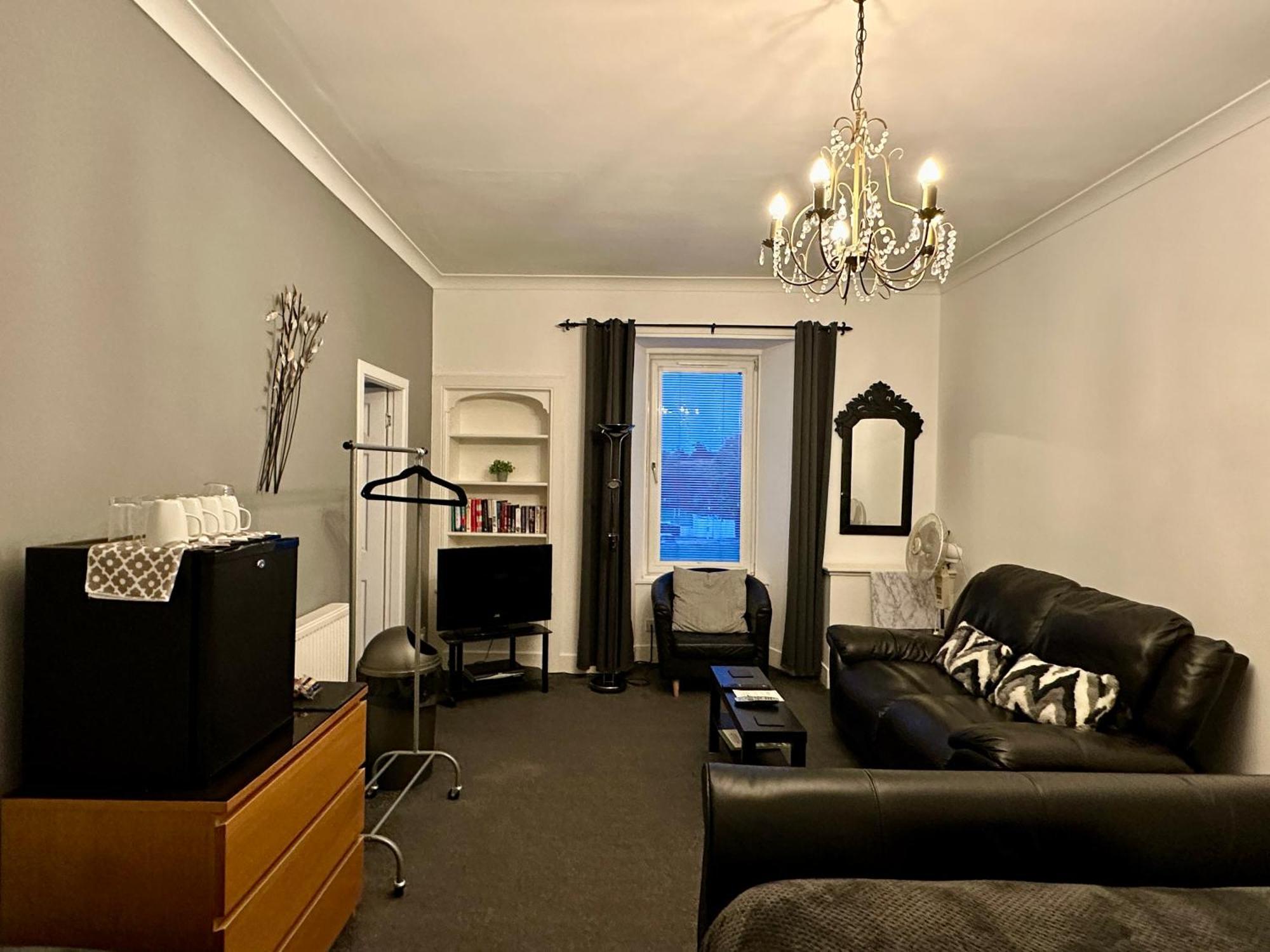 The Elbow Room Kirkcaldy Exteriér fotografie